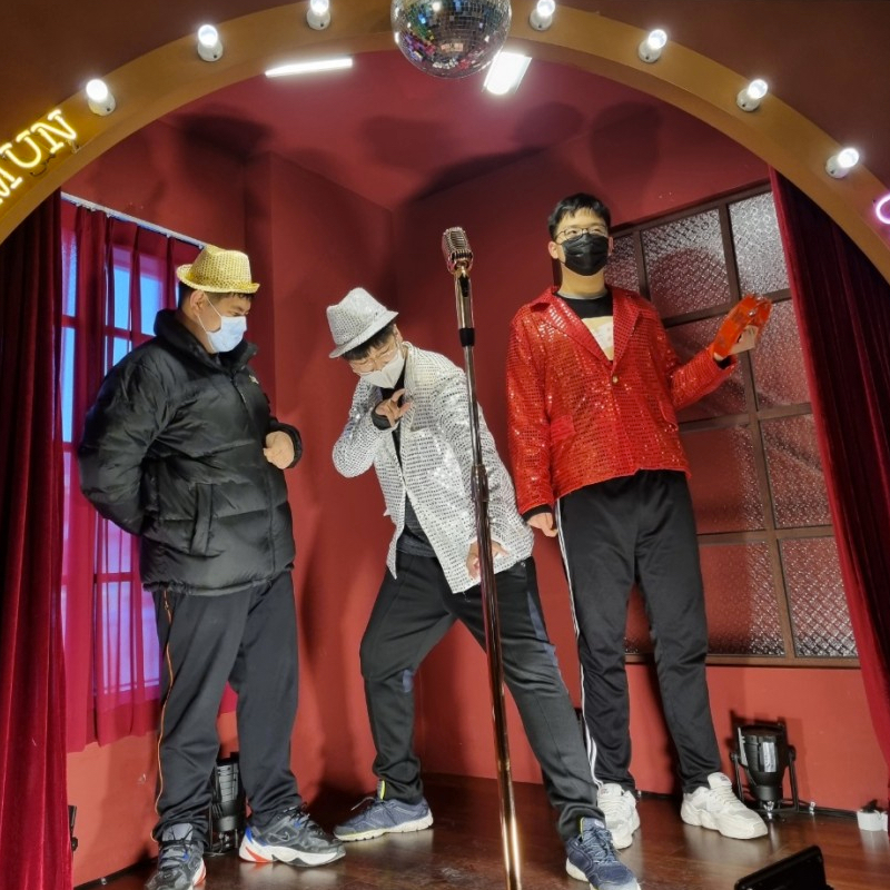 관련 사진
