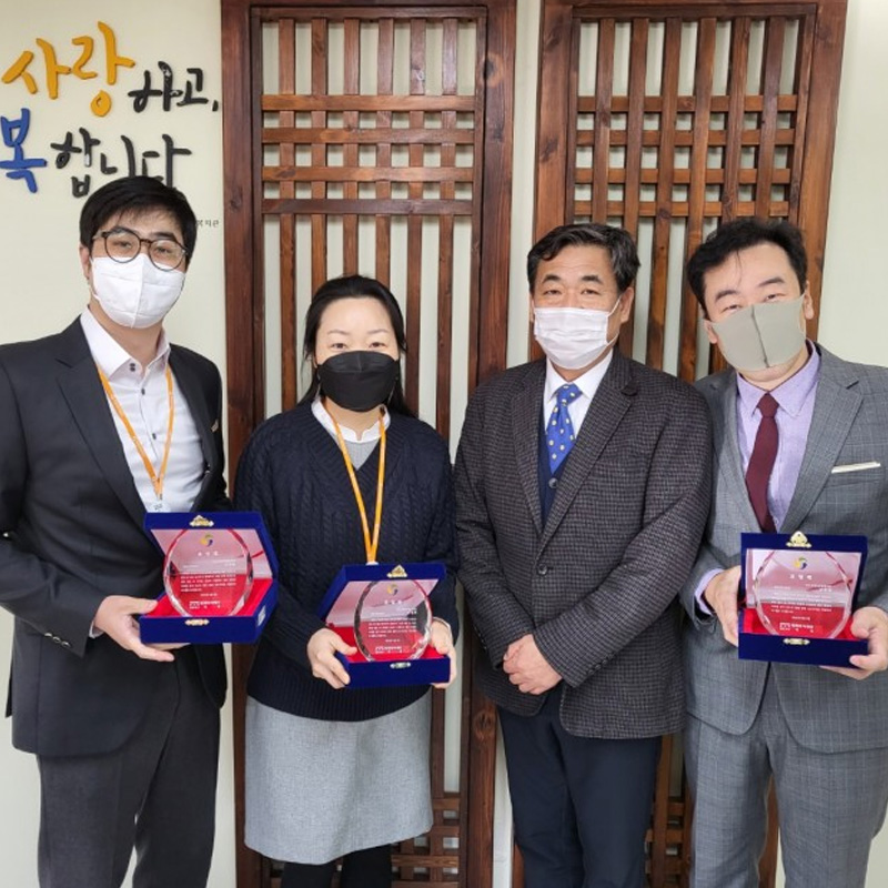 관련 사진