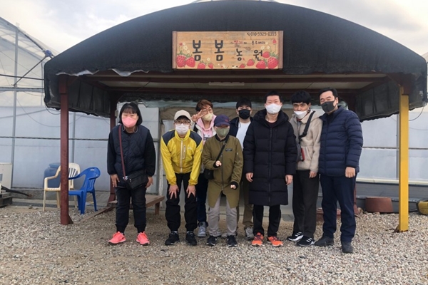 관련 사진