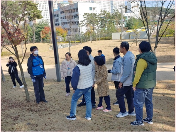관련 사진